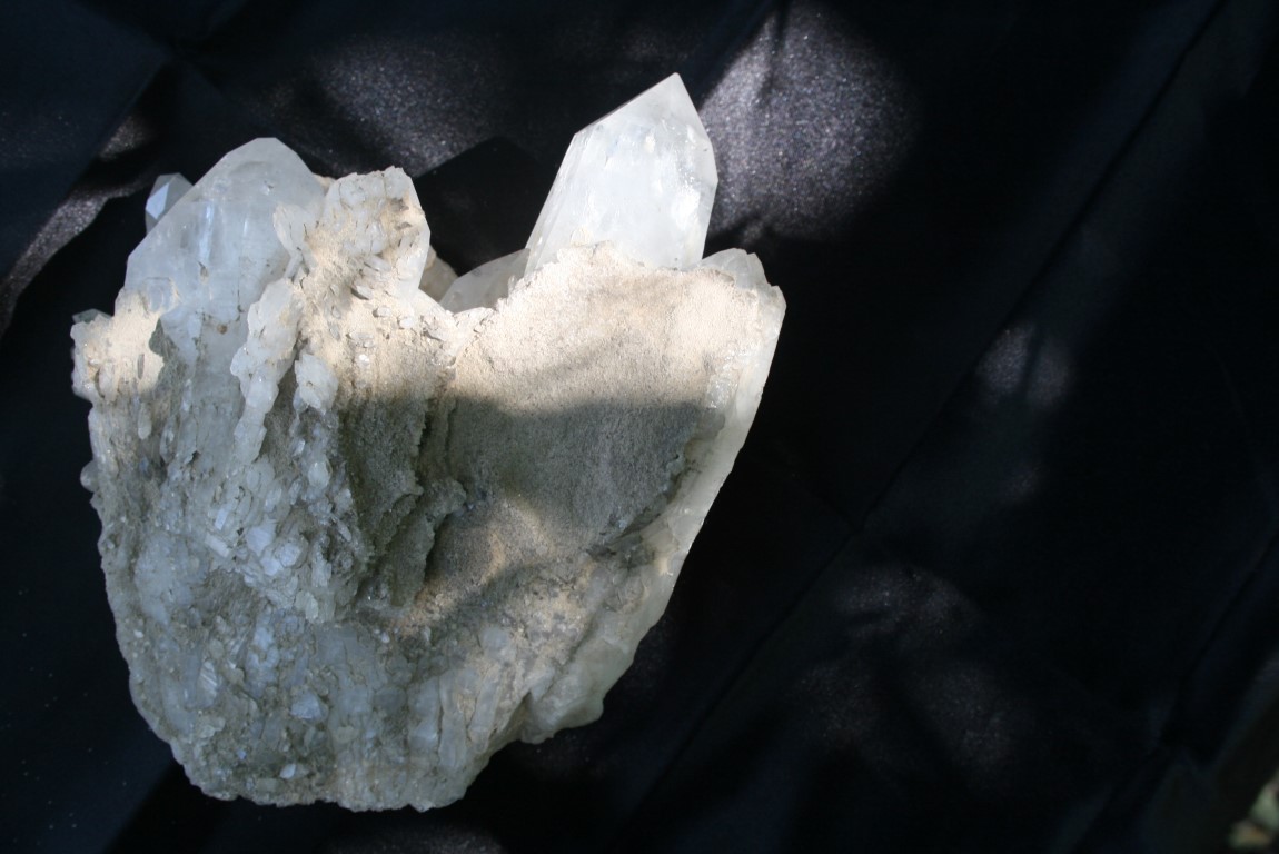 Arkansas Quartz Cluster  revitalizes and Reenergizes 4804